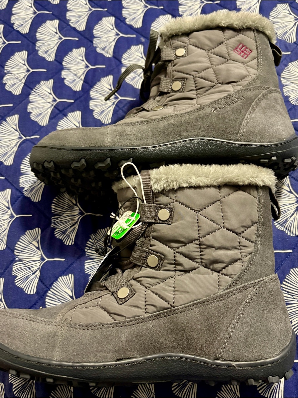 NWT Columbia Minx Shorty OmniHeat Waterproof Winter Snow Shoes Warm Boots US8.5